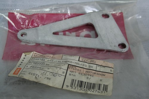 Right frame cylinder - right, plate