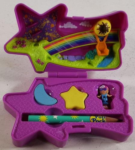 Vintage polly pocket - polly, shooting