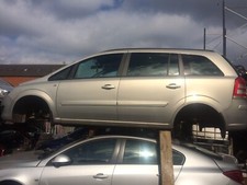 Breaking Vauxhall Zafira B