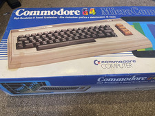 COMMODORE 64 Micro Computer