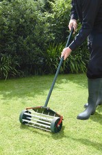 W301 Rolling Lawn Aerator