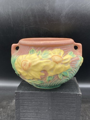 Roseville pottery 661 - roseville,