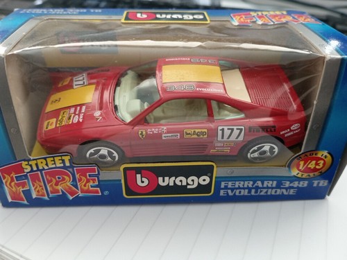 Bburago die cast - 1:43,