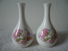 2 Vintage Wedgwood Meadow