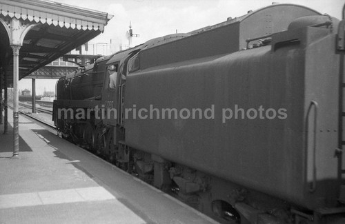 Swindon station 10 - station, 9f