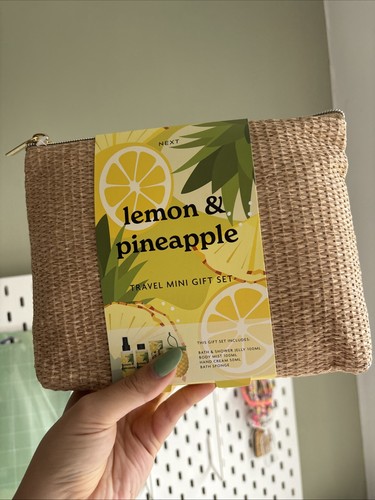 Next lemon and pineapple - next,