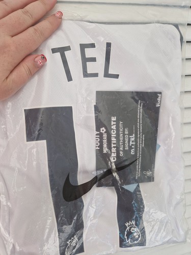 Authentic signed tottenham - authentic,