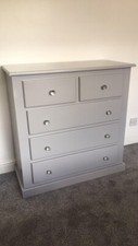 HANDMADE AYLESBURY NEXT GREY MID OAK CHEST OF 3+2 DRAWER (SILVER CUP HANDLES) 