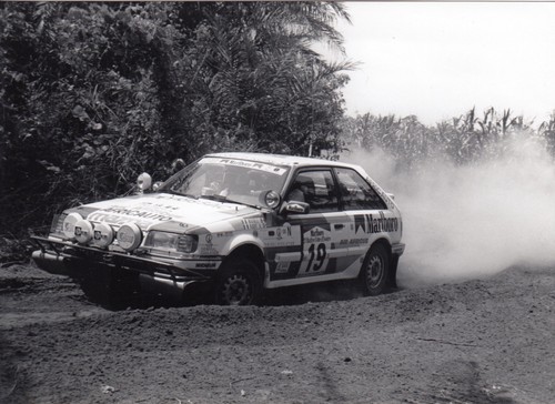 Mazda 323 4wd rallye - 323, cote