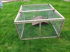 Guinea Pig/ Rabbit Hutch Well Maintained,Plus Other Accessories