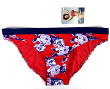 Kelly Brook Floral Print