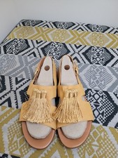 EUC Womens Ochre Womens Tassle Fringe Backstrap Flatform Sandals Size 6 EU 39