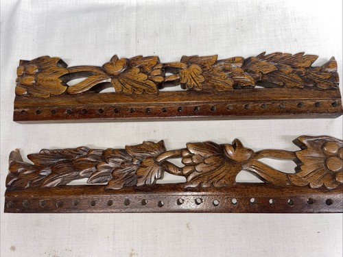 Carved panels pediment - carved,
