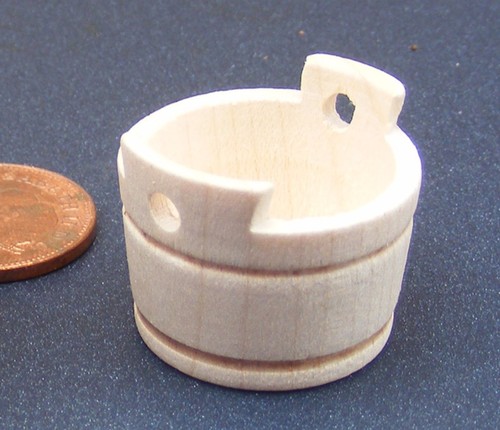 Dolls house natural - house, finish