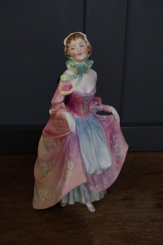 Royal doulton figurine - doulton,