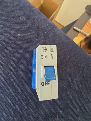 Wylex 16a rewireable type - wylex,