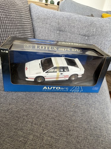 Autoart lotus esprit turbo - autoart,