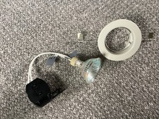 Downlighting Fixed. 8 Off.