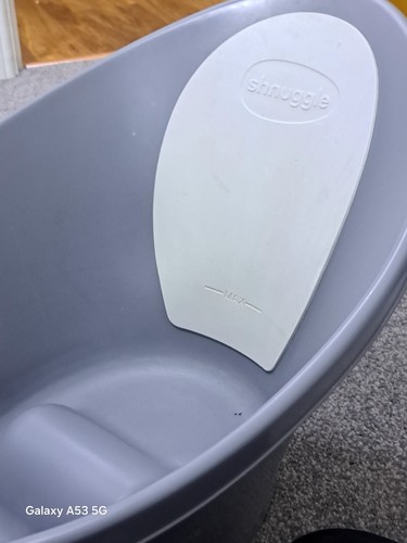 Shnuggle baby bath tub - baby,