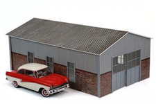Hangar-Barn Garage 1:18 Scale