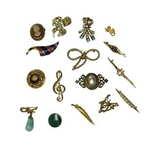 25 Vintage Brooches Job Lot