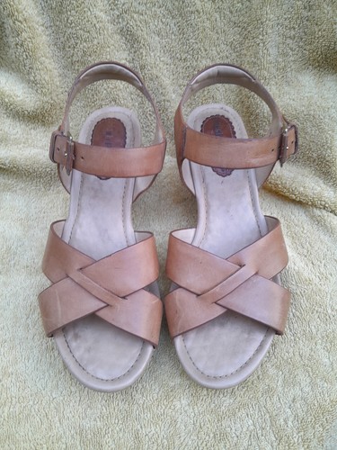 Hush puppies very good used - very,