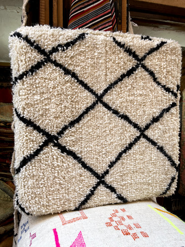 Handmade berber rug - handmade, pouf