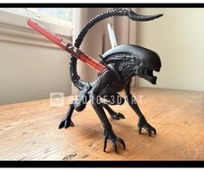 Alien Xenomorph Pencil Holder