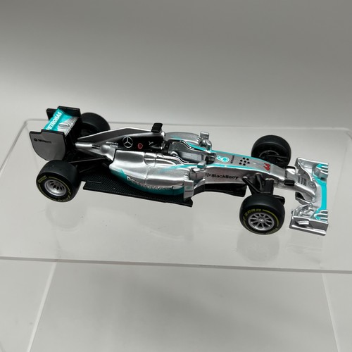 Bburago mercedes w05 hybrid - bburago,