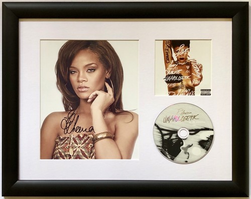 Rihanna signed photo - signed,
