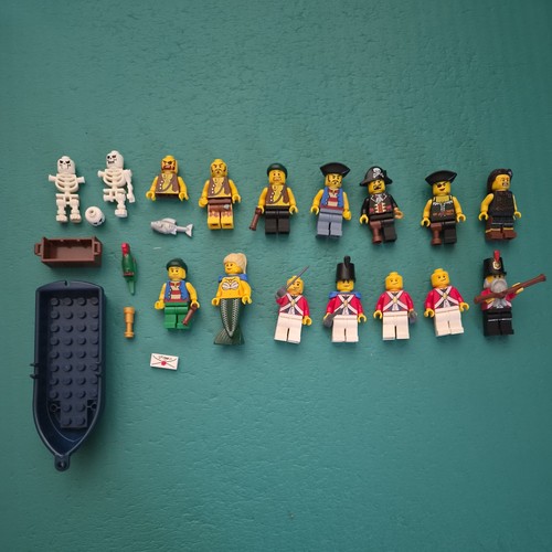 Lego pirates minifigures - lego,