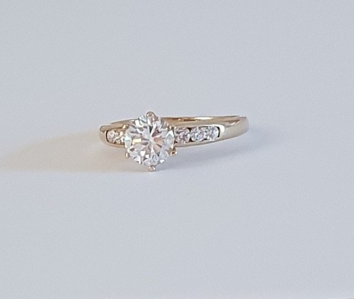 9ct yellow gold and cubic - gold,