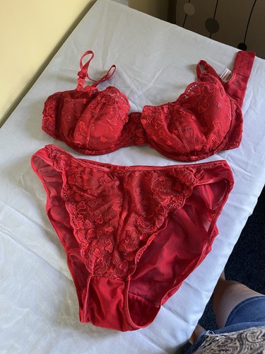 Bra and knickers 36c - bra,