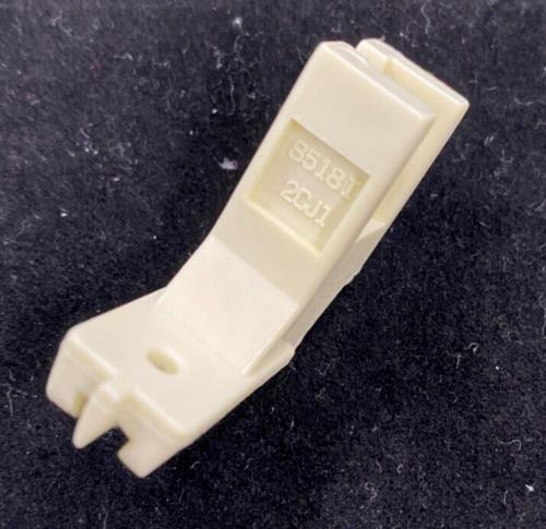 Plastic invisible zipper foot - plastic,