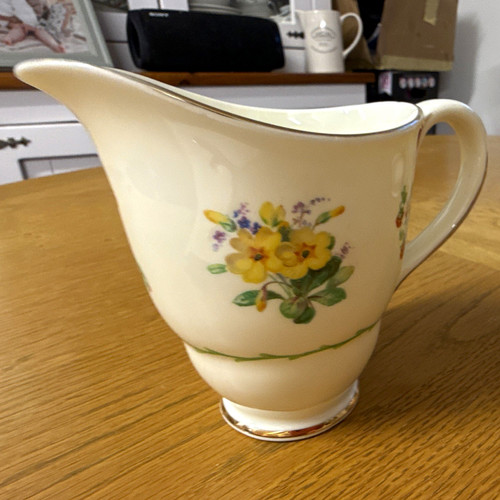 Vintage royal doulton - royal,