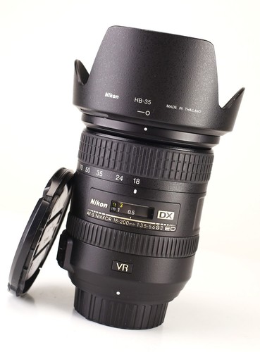 Nikon 200mm 5 - af-s, f3.5-5.6