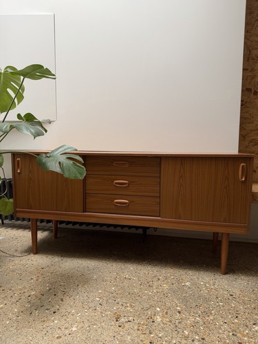 Mid century side - mid, in