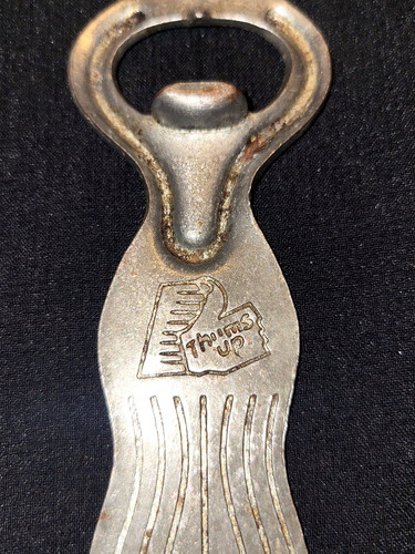 Vintage old tin - vintage, bottle