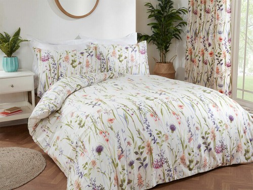 Pretty wild meadow flowers - wild,