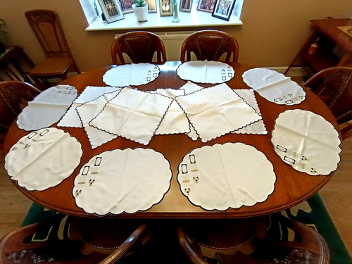 Eight rare backhausen - eight,