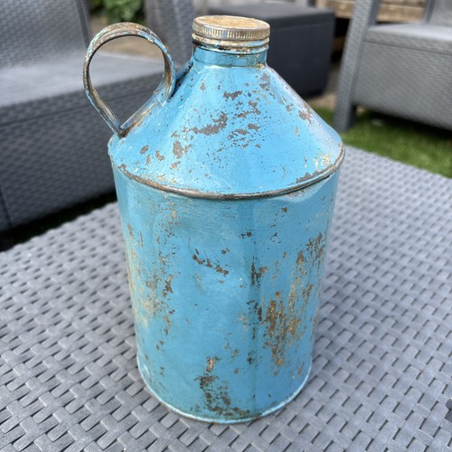 Vintage oil can - oil, can?