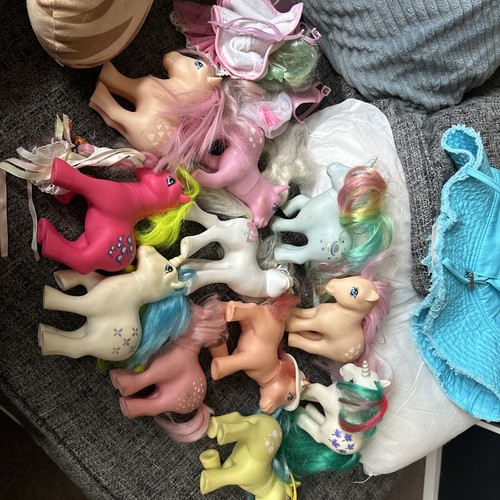 Little pony toys bundle - toys,