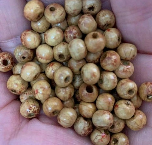 Patterned small wooden - , beads