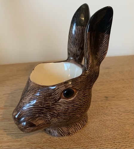 Quail pottery hare - hare, in