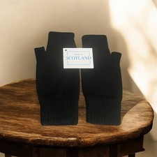 Ladies 100% 4 ply BLACK Wrist
