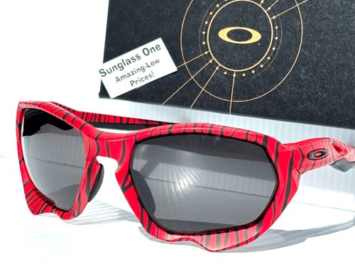 New oakley plazma red tiger - new,