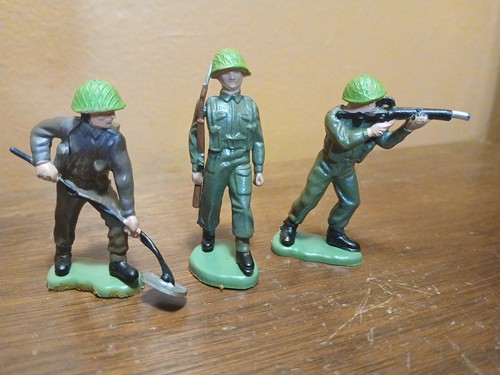 Lot vintage britains - lot,