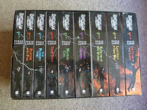 Skulduggery pleasant series - skulduggery,