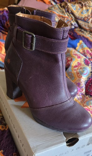 Art company purple boots - boots, size