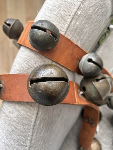 Antique sleighbells full strap - antique,